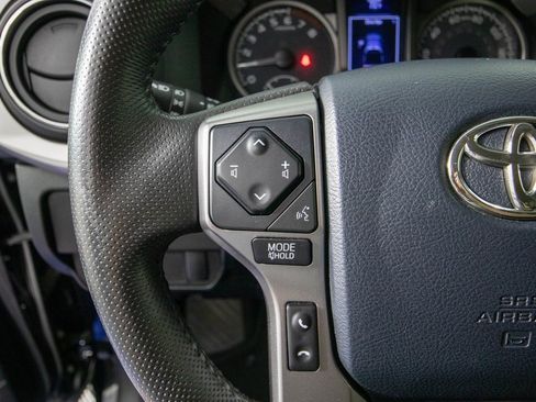 Used 2020 Toyota Tacoma SR5 image 20