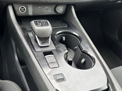 Used 2023 Nissan Rogue S image 20