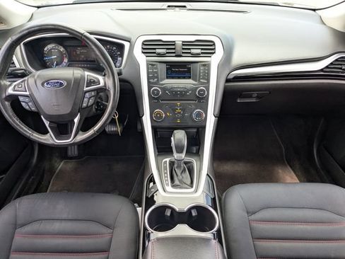 Used 2015 Ford Fusion SE w/ Equipment Group 201A FWD image 15