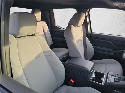 Used 2024 Toyota Tacoma SR5 image 15