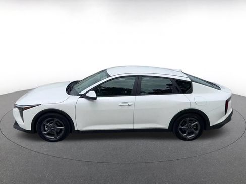 Used 2026 Kia K4 FWD image 9
