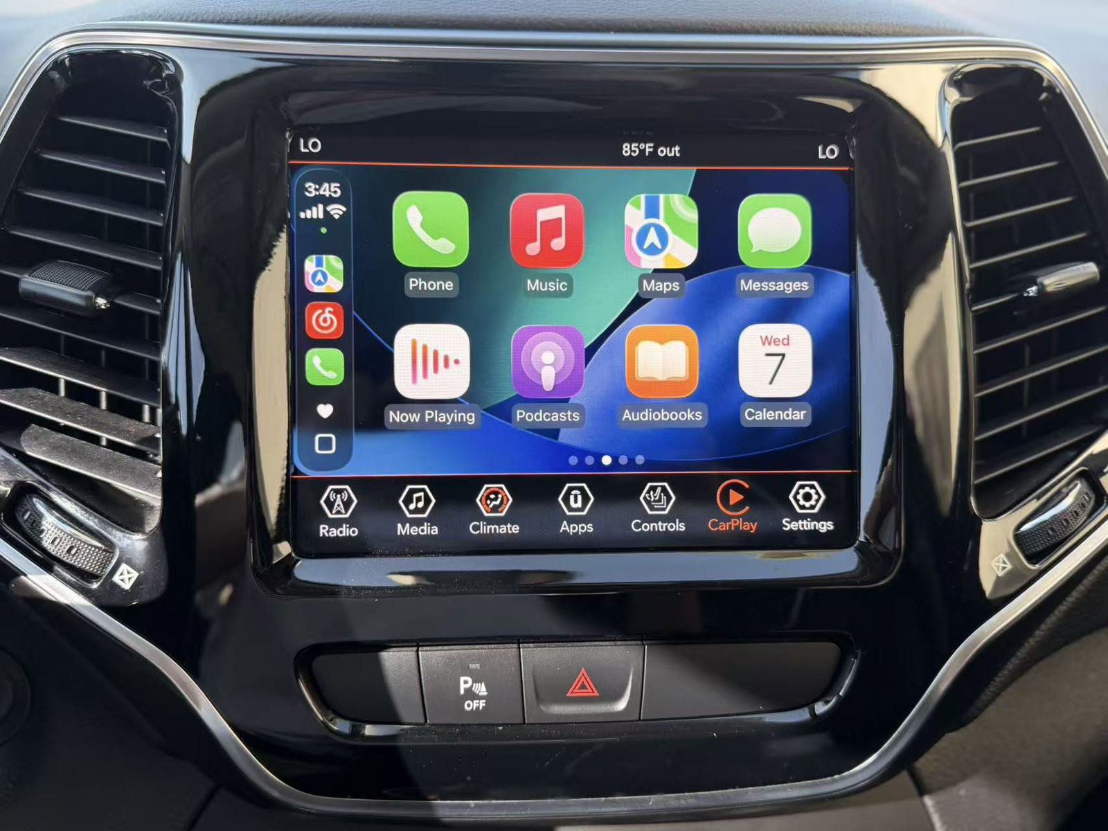 Used 2019 Jeep Cherokee Limited FWD image 15