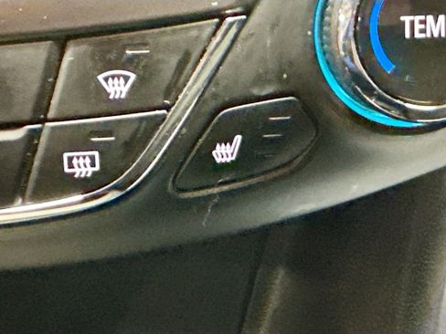 Used 2018 Chevrolet Cruze LT w/ Sun And Sound Package image 20