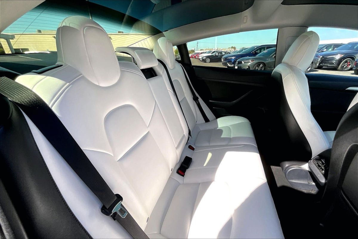 Used 2022 Tesla Model 3 Long Range AWD/4WD image 22