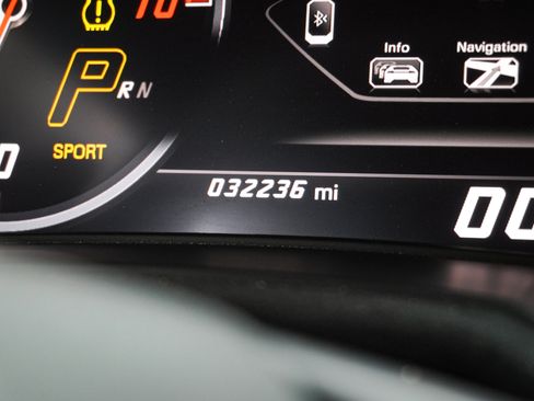 Used 2018 Lamborghini Huracan Performante AWD/4WD image 25