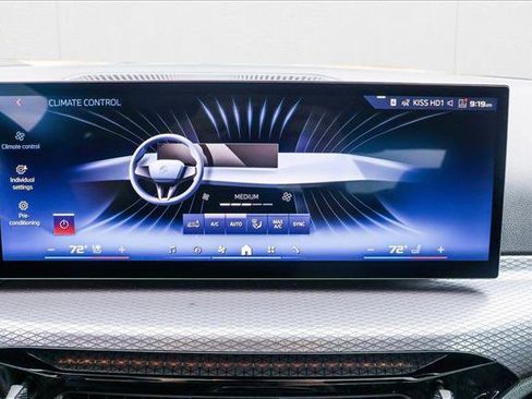 Certified 2025 BMW 440i xDrive Coupe w/ Premium Package image 18