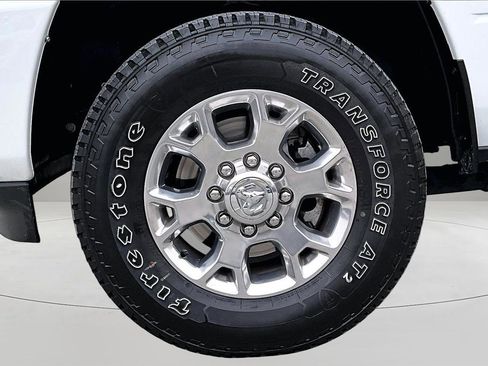 Used 2024 RAM 2500 Laramie w/ Safety Group image 32