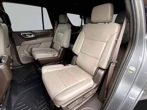 Used 2021 Chevrolet Tahoe Z71 w/ Z71 Off-Road Package AWD/4WD image 25