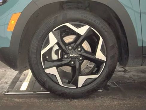 Certified 2026 Kia Seltos S FWD image 7