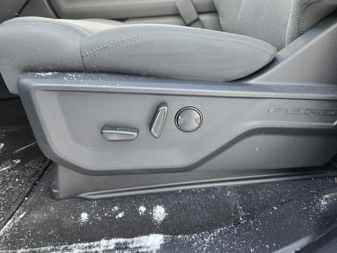 Used 2025 Ford Expedition Active image 20