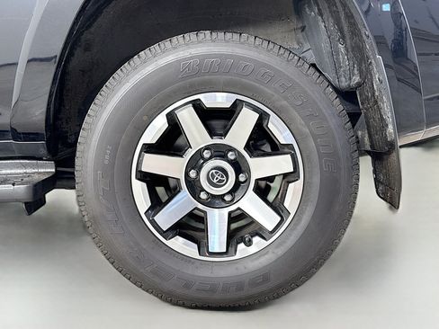 Certified 2024 Toyota 4Runner TRD Off-Road AWD/4WD image 29