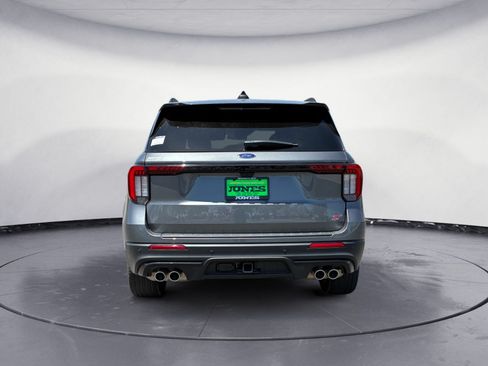 Used 2025 Ford Explorer ST AWD/4WD image 5