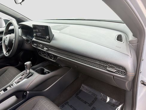 Certified 2023 Honda HR-V Sport image 32