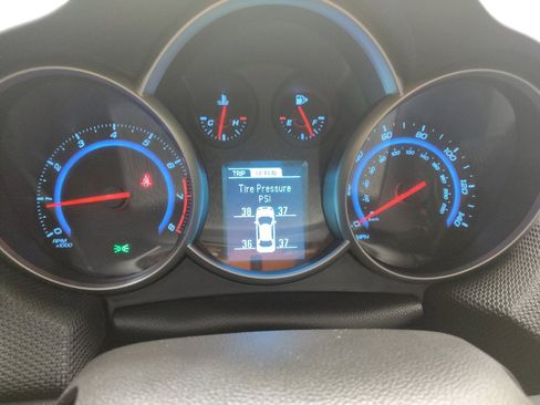 Used 2016 Chevrolet Cruze LT w/ Enhanced Safety Package image 23