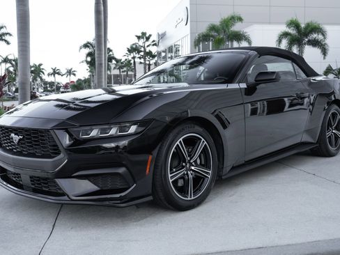 Used 2024 Ford Mustang Premium image 20