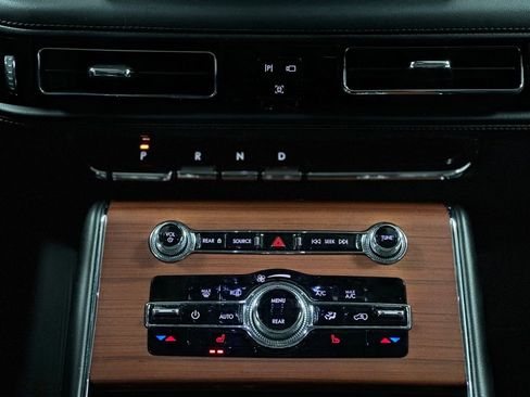 Used 2024 Lincoln Aviator Reserve RWD image 22