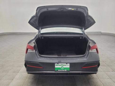 Used 2024 Hyundai Elantra SEL FWD image 29