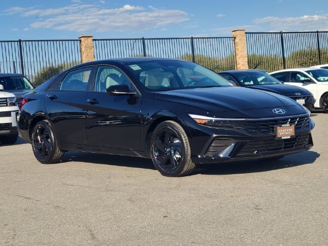 New 2026 Hyundai Elantra SEL Sport FWD image 34