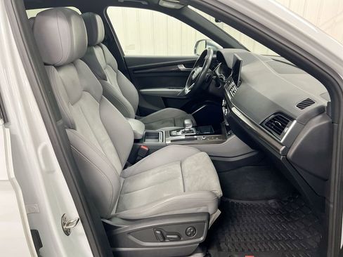 Used 2022 Audi SQ5 Premium Plus w/ Premium Plus Package image 22