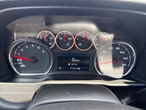 Used 2021 Chevrolet Silverado 1500 LT Trail Boss w/ Convenience Package II AWD/4WD image 24