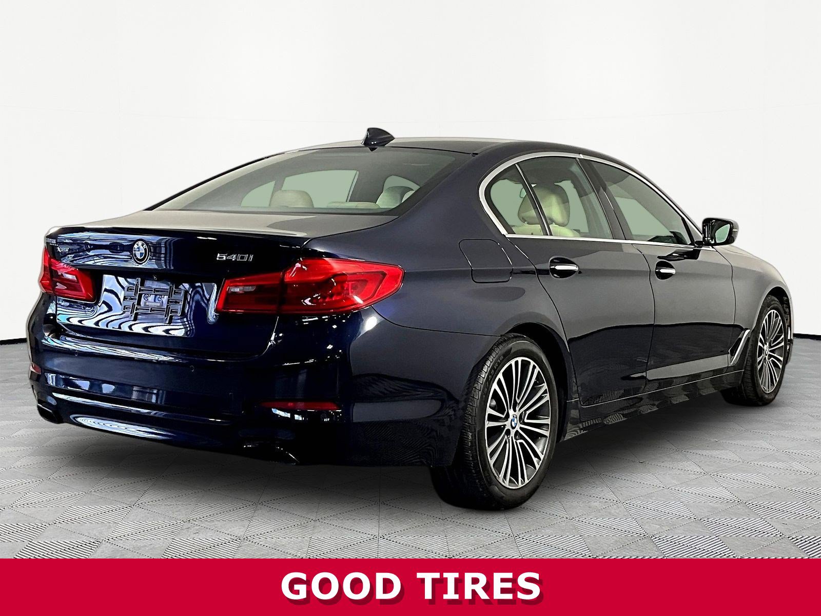 Used 2018 BMW 540i xDrive AWD/4WD image 6