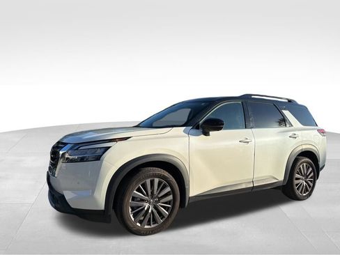 Used 2023 Nissan Pathfinder SL w/ SL Premium Package AWD/4WD image 2