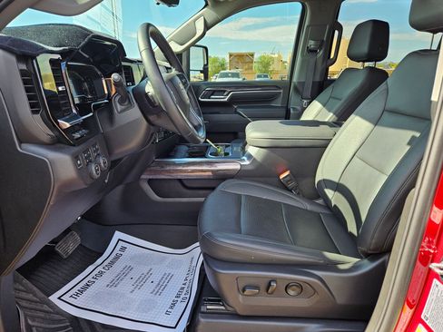 Certified 2024 Chevrolet Silverado 2500 LTZ w/ LTZ Premium Package AWD/4WD image 17