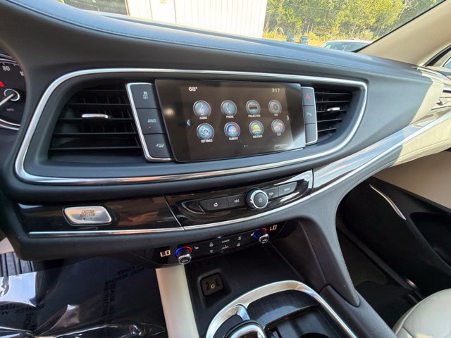 Used 2018 Buick Enclave Essence w/ Trailering Package AWD/4WD image 25