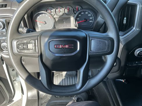 Used 2023 GMC Sierra 1500 Pro w/ Pro Value Package AWD/4WD image 11