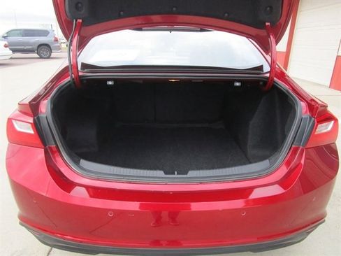 Used 2024 Chevrolet Malibu LT image 14