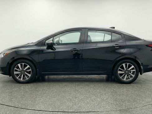 Used 2025 Nissan Versa SV image 5