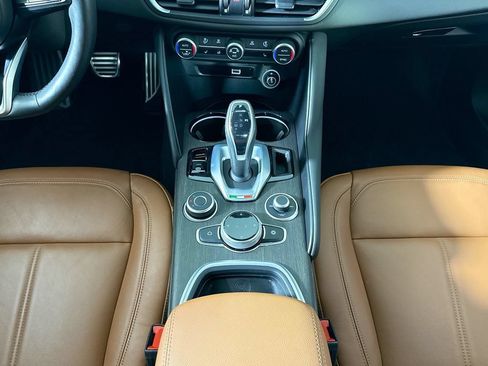 Used 2022 Alfa Romeo Giulia Ti RWD image 14