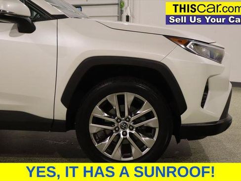 Used 2021 Toyota RAV4 XLE Premium w/ Carpet Mat Package (TMS) FWD image 11