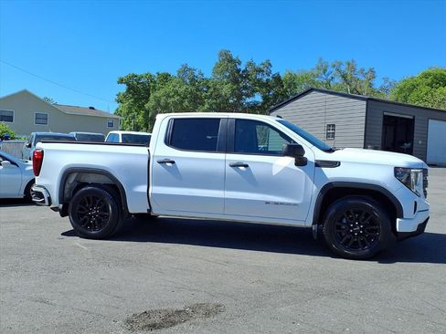 Used 2024 GMC Sierra 1500 Pro w/ Graphite Edition image 8