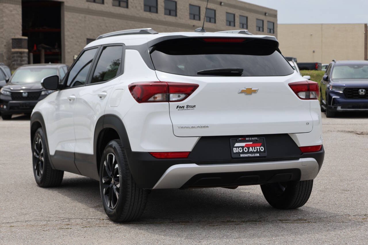 Used 2023 Chevrolet TrailBlazer LT FWD image 11