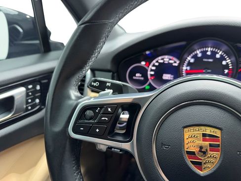 Used 2023 Porsche Cayenne Platinum Edition AWD/4WD image 45