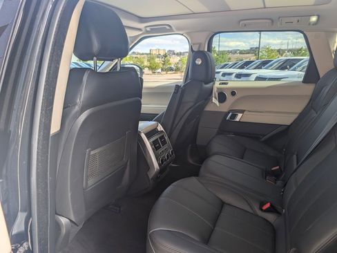 Used 2014 Land Rover Range Rover Sport HSE AWD/4WD image 19