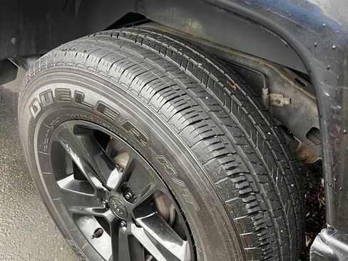 Used 2008 Jeep Wrangler Unlimited Sahara w/ Dual Top Group image 13