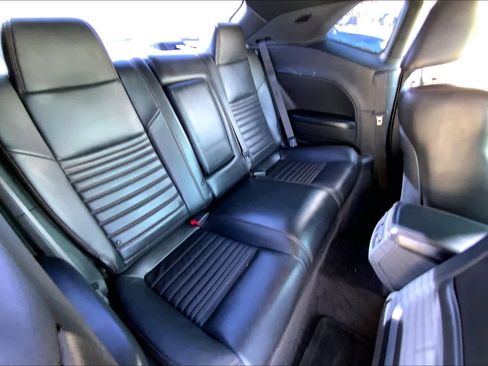 Used 2014 Dodge Challenger R/T image 16