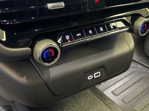 New 2026 Chevrolet Tahoe 4WD image 23