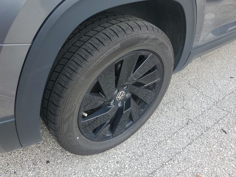 Used 2024 Volkswagen Atlas SE FWD image 6