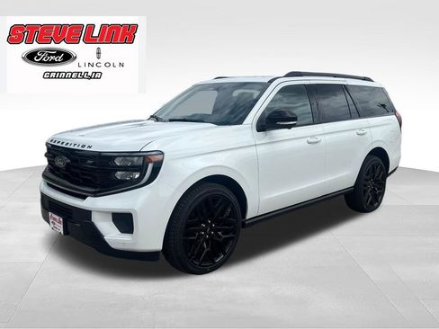 New 2026 Ford Expedition Platinum AWD/4WD image 2