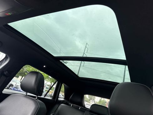 Used 2023 Volkswagen Atlas Cross Sport SE w/ Panoramic Sunroof Package FWD image 21