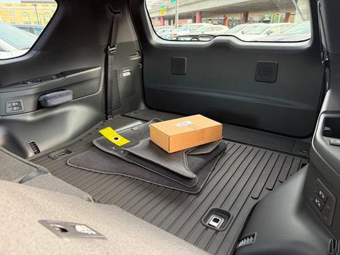 New 2026 Lexus LX 600 4WD w/ Luxury Package image 30