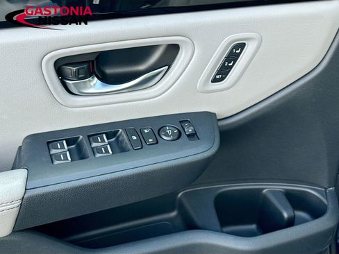 Used 2023 Honda Pilot Touring image 22