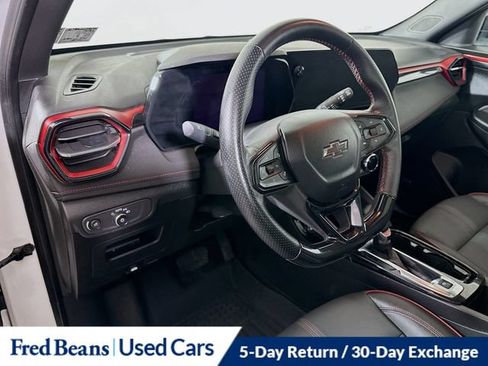 Used 2024 Chevrolet TrailBlazer RS w/ Convenience Package AWD/4WD image 13