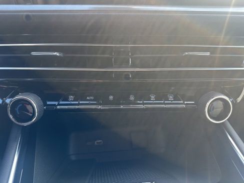 New 2026 Chevrolet Traverse LT w/ Driver Confidence Package image 12