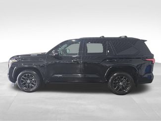 Used 2024 Toyota Sequoia Platinum AWD/4WD video 2
