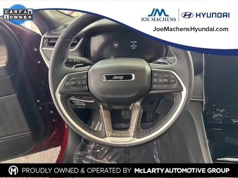 Used 2025 Jeep Grand Cherokee L Limited w/ Black Appearance Package image 31