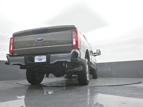 New 2026 Ford F250 XLT w/ FX4 Off-Road Package AWD/4WD image 36